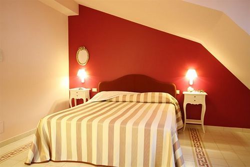 Palace Hotel Una Nuova Strada Nocera Terinese Kültér fotó