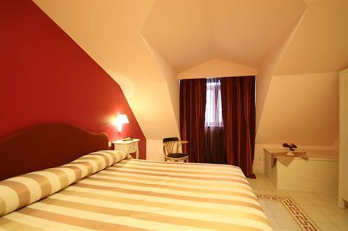 Palace Hotel Una Nuova Strada Nocera Terinese Kültér fotó